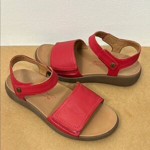 Vionic Awaken Recovery RX Red Leather Shoes Sandals Size 9.5